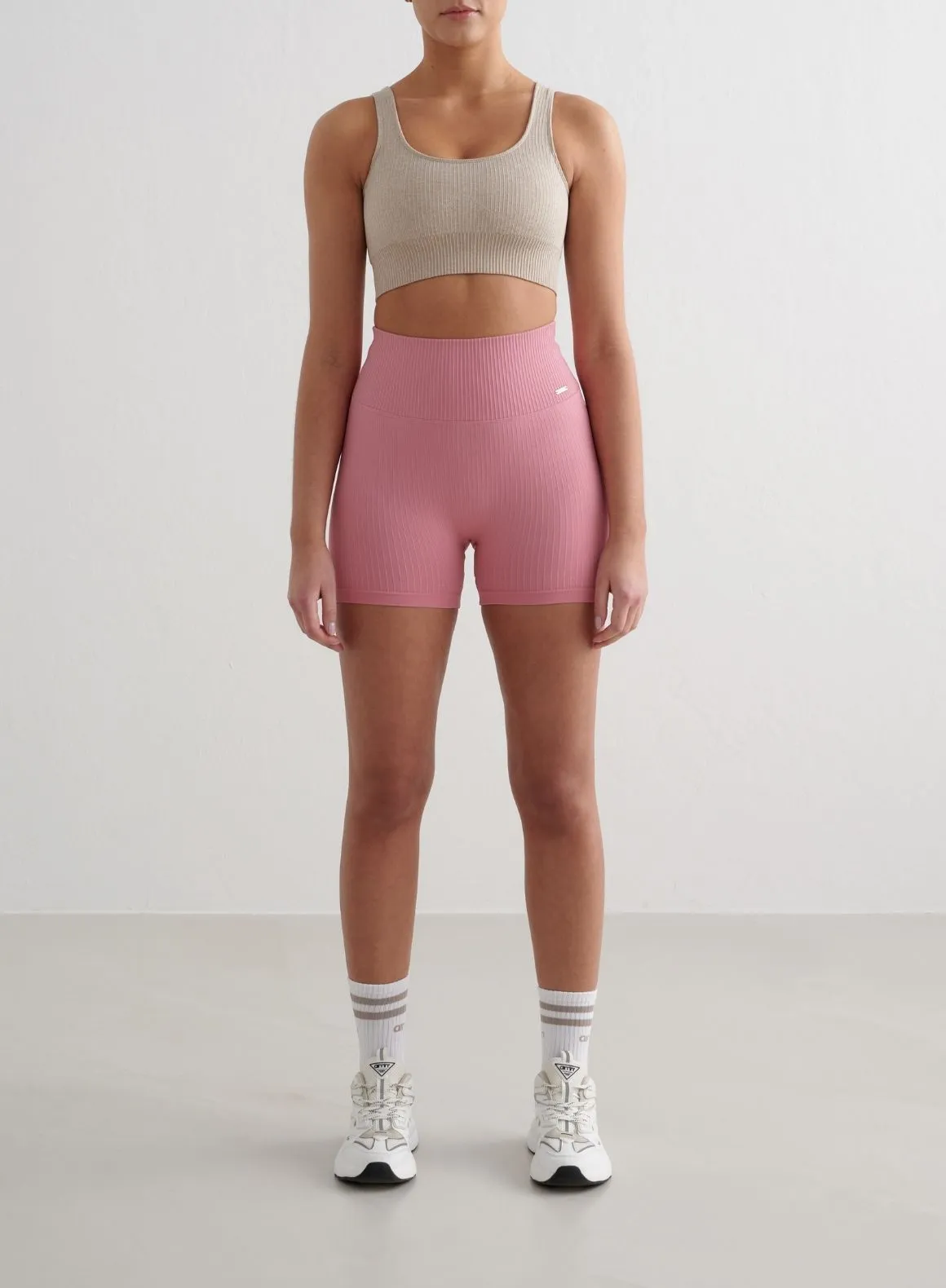 Desert Rose Ribbed Seamless Midi Biker Shorts