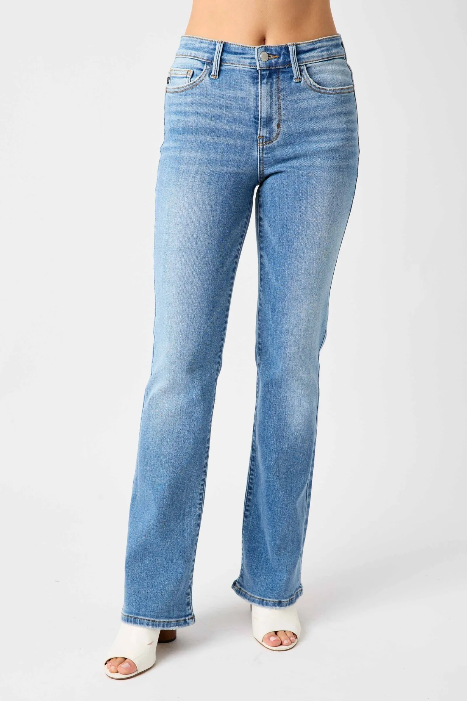 JUDY BLUE MID RISE BOOTCUT JEANS / STUFFOLOGY BOUTIQUE