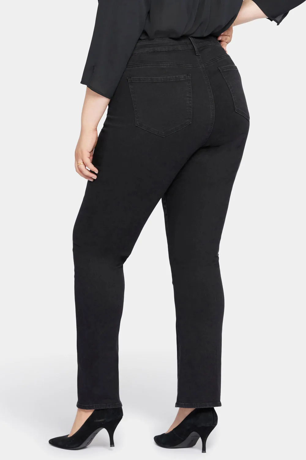 Le Silhouette Slim Bootcut Jeans In Plus Size - Stellar