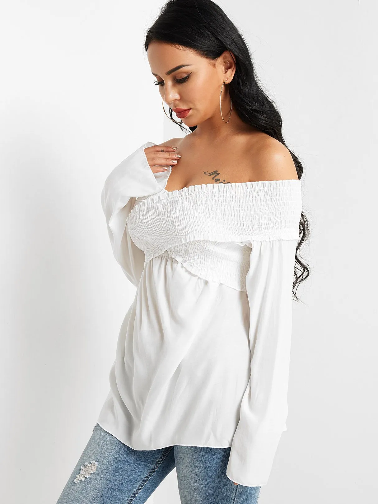 OEM ODM Off The Shoulder Plain Crossed Front Pleated Long Sleeve White Top