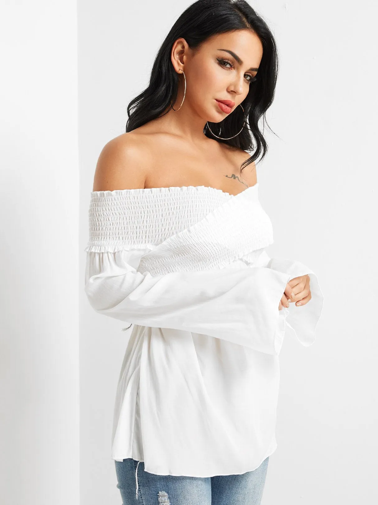 OEM ODM Off The Shoulder Plain Crossed Front Pleated Long Sleeve White Top