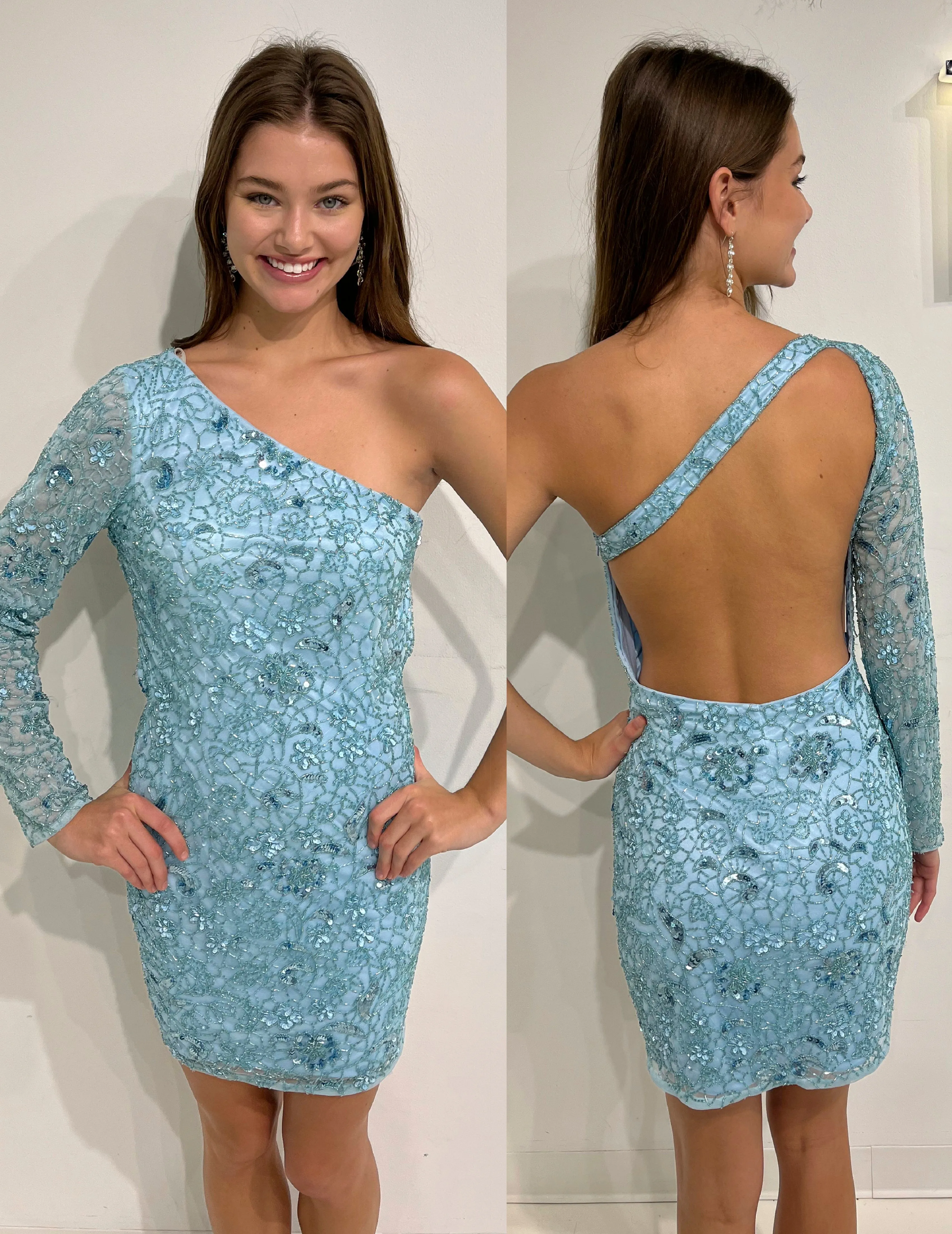 Primavera Couture 3865 Size 2 Short Homecoming dress Fitted sequin beaded cocktail dress